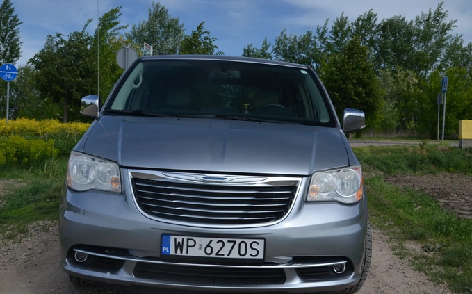 Chrysler Town &amp; Country cena 64900 przebieg: 191000, rok produkcji 2015 z Płock małe 436